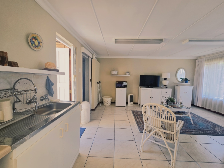 3 Bedroom Property for Sale in Dormehls Drift Western Cape